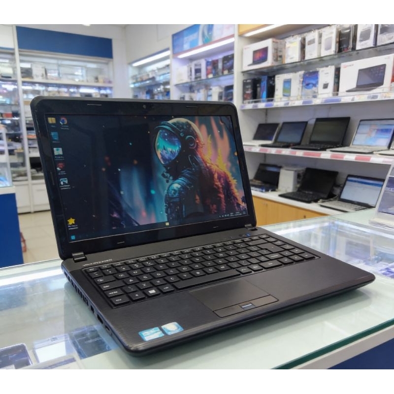 acessorio notebook com 4GB de RAM pronto para trabalhos leves e profissionais