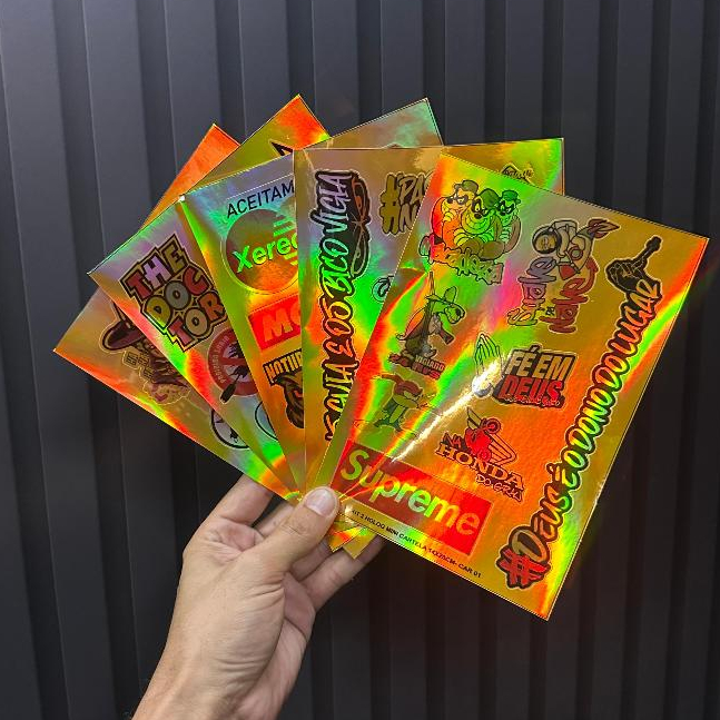 acessorios carro: kit 42 adesivos holográficos dourados em 5 cartelas de vinil resistente