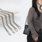 bolsa feminina com alça de corrente metálica ultralight prata de um ombro