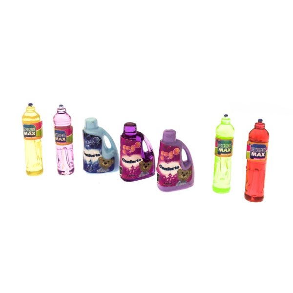 produtos bebe: miniatura de produtos de limpeza detergente sabão e amaciante sem líquido