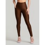 Roupa fitness feminina: legging canelada marrom com bolso e cintura alta Massam Fitness